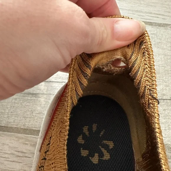 Nike Woven Tan and Brown Sneakers- Space Hippie - Picture 4 of 6